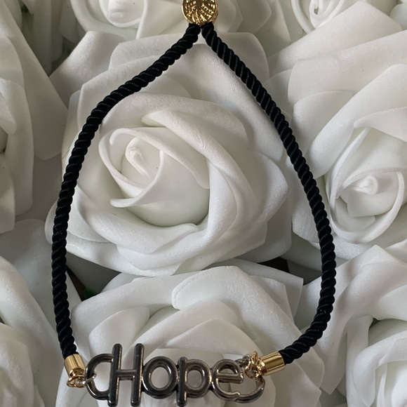 Bracelets - Picture 3 of 16